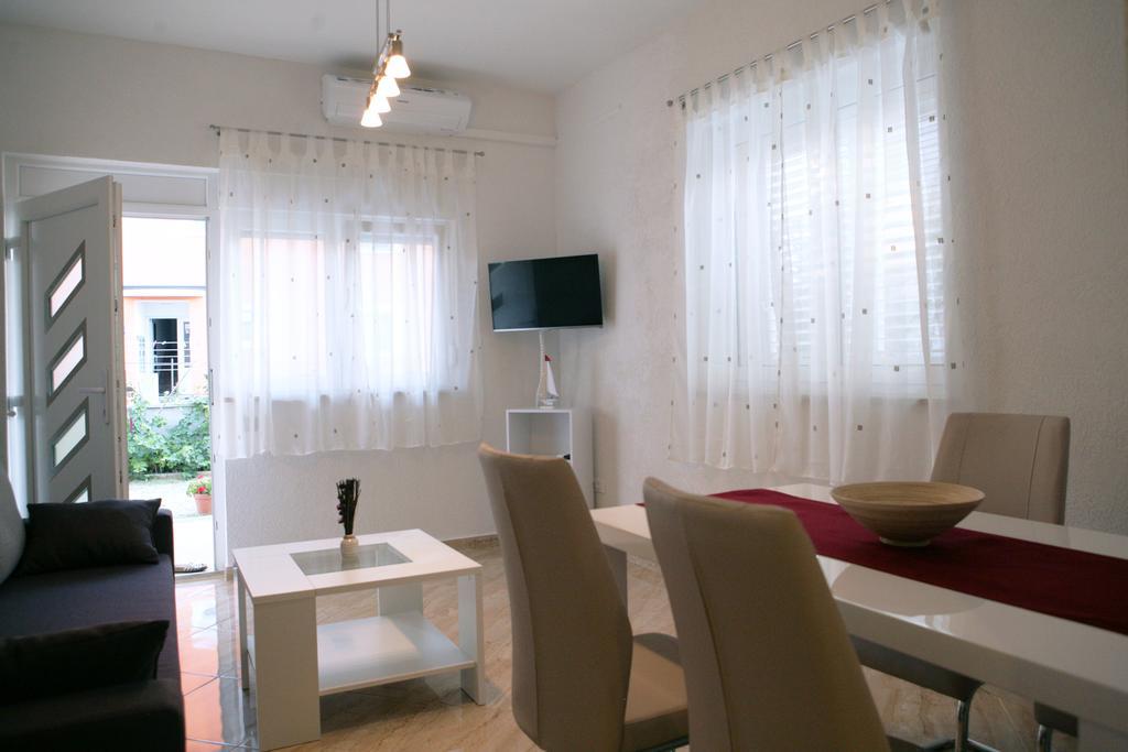 מדולין Porta Anna Apartments מראה חיצוני תמונה